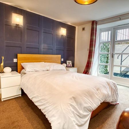 Ferienwohnung Pass The Keys 2 Bed Flat In Old School House Lincoln Exterior foto
