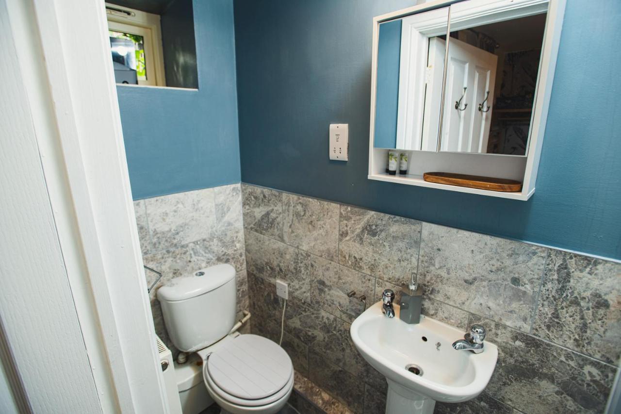 Ferienwohnung Pass The Keys 2 Bed Flat In Old School House Lincoln Exterior foto
