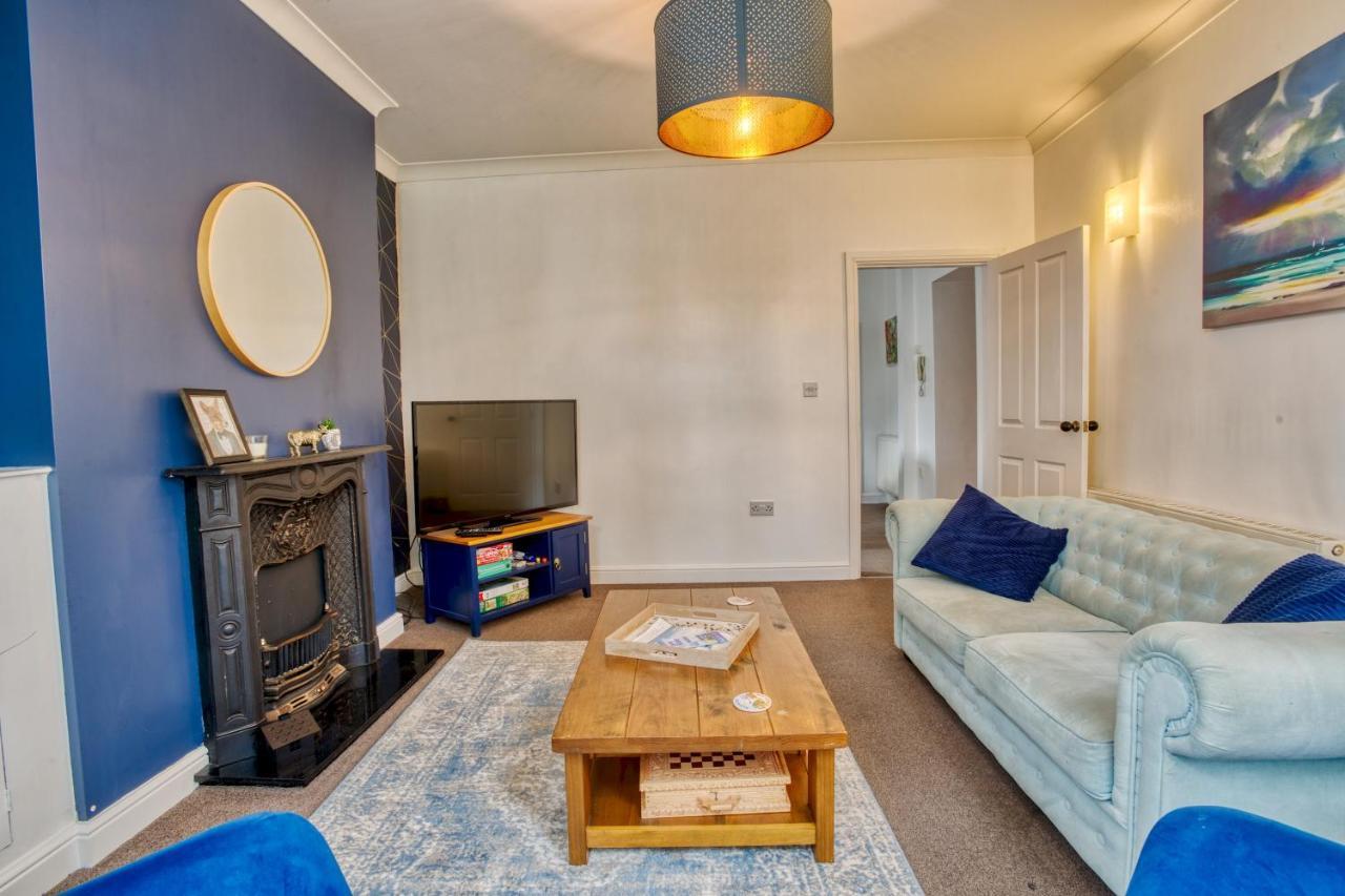 Ferienwohnung Pass The Keys 2 Bed Flat In Old School House Lincoln Exterior foto